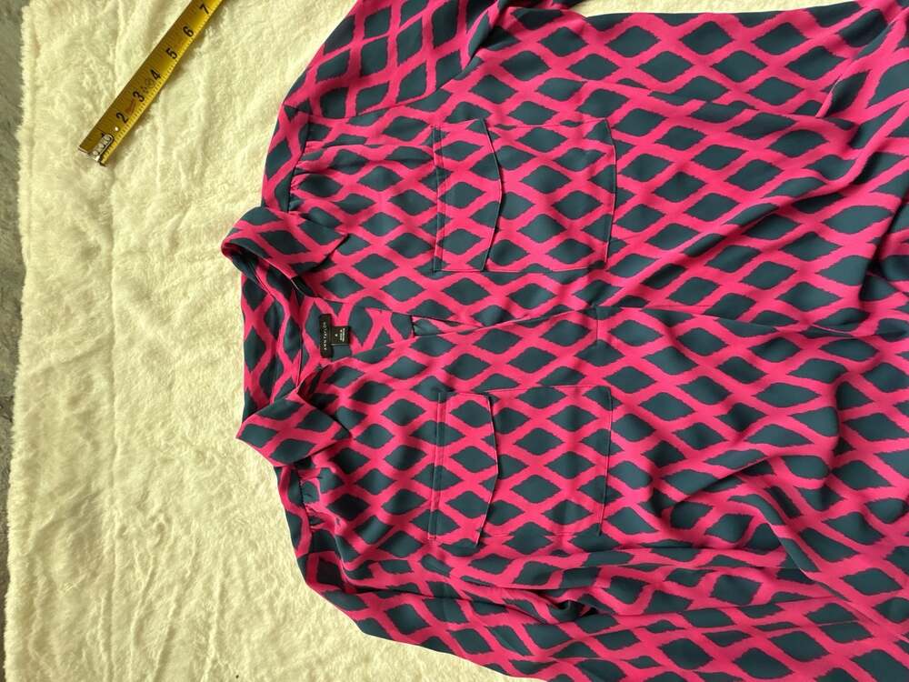 Ann Taylor Size Medium Pink & Navy Geometric Print Blouse 100% Polyester - Picture 5 of 8